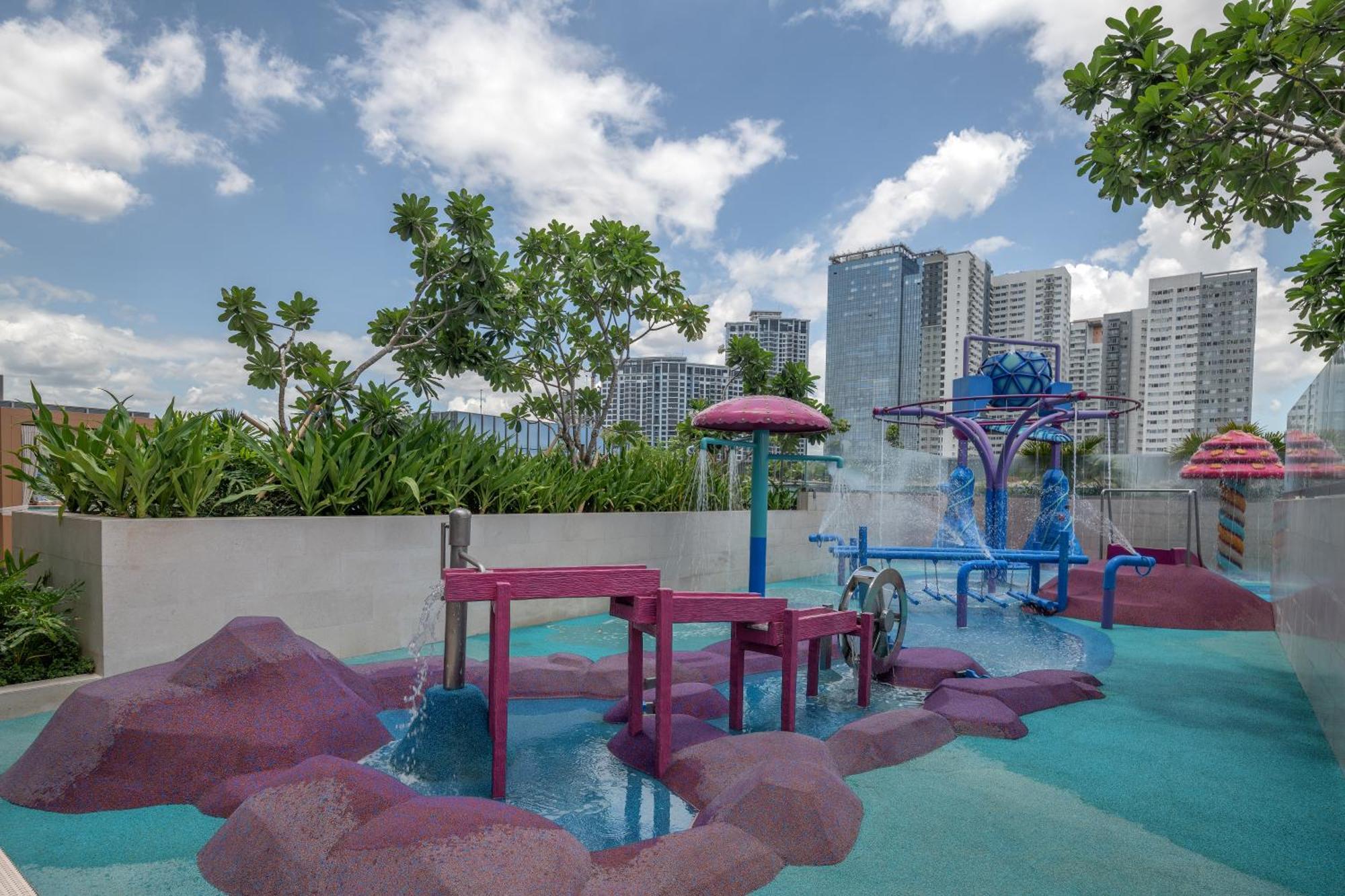 Solaire Resort North Quezon City Εξωτερικό φωτογραφία